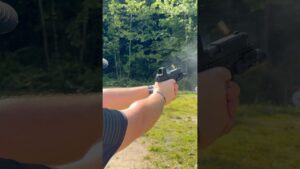 Olight Osight #shortsfeed #shortsvideo #shortsyoutube #callofduty #cod #sports #MW #MW3 #olight