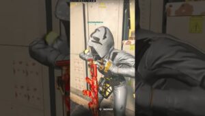 *The Famous LagSwitch* 🤬 #warzone #callofduty #cod #hacker #gaming #funny #lagswitch